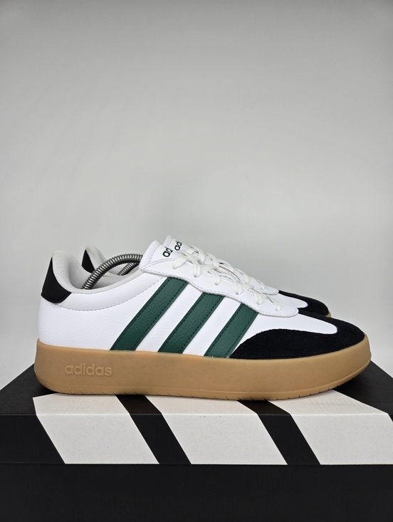 Adidas Men\'s Barreda JR1323 White Black Green Shoes Size 11.5 New